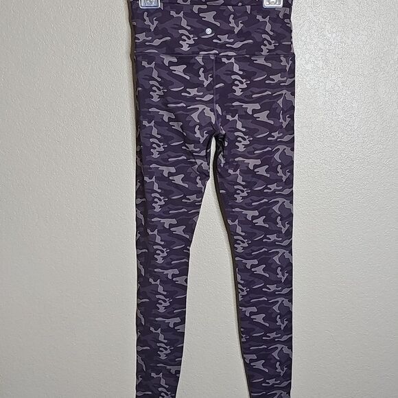 CRZ YOGA medium purple Camo Print naked feel Compression High-Waisted Leggings - Picture 3 of 7